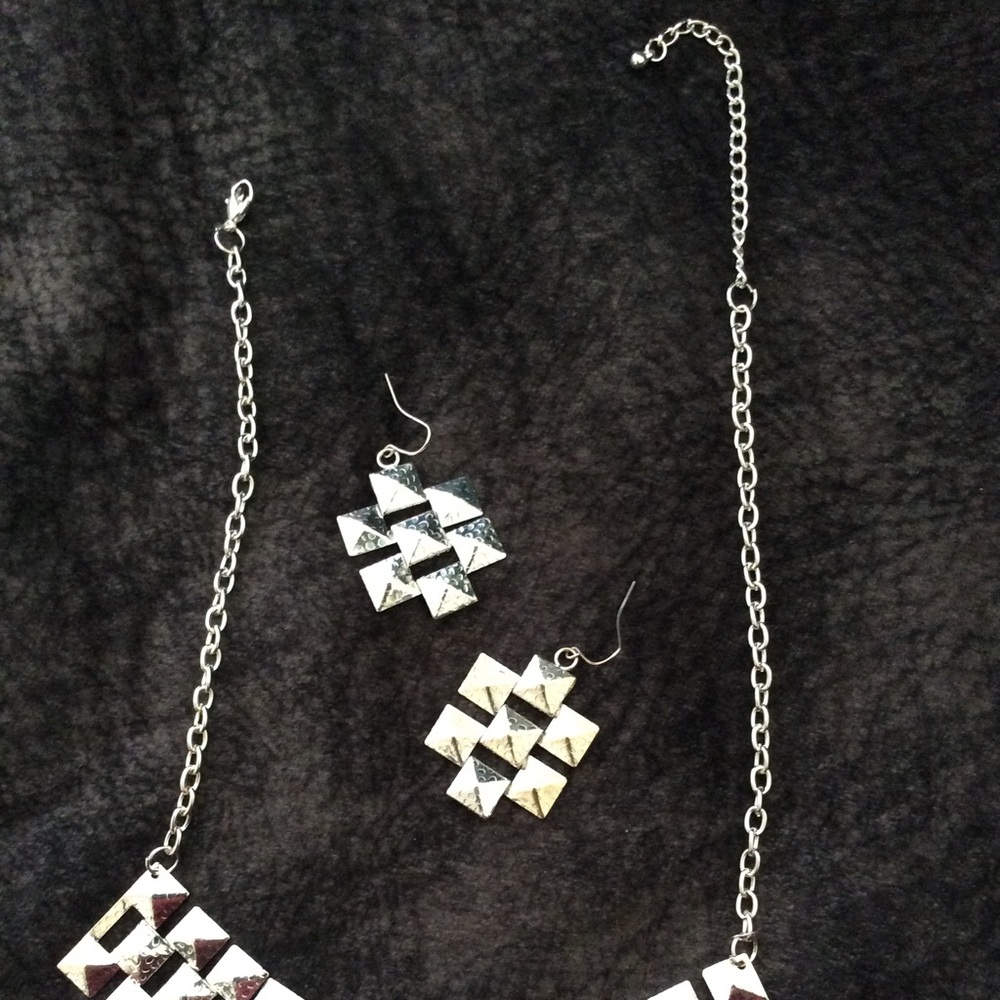๐ Jewelry set - Picture 2 of 6